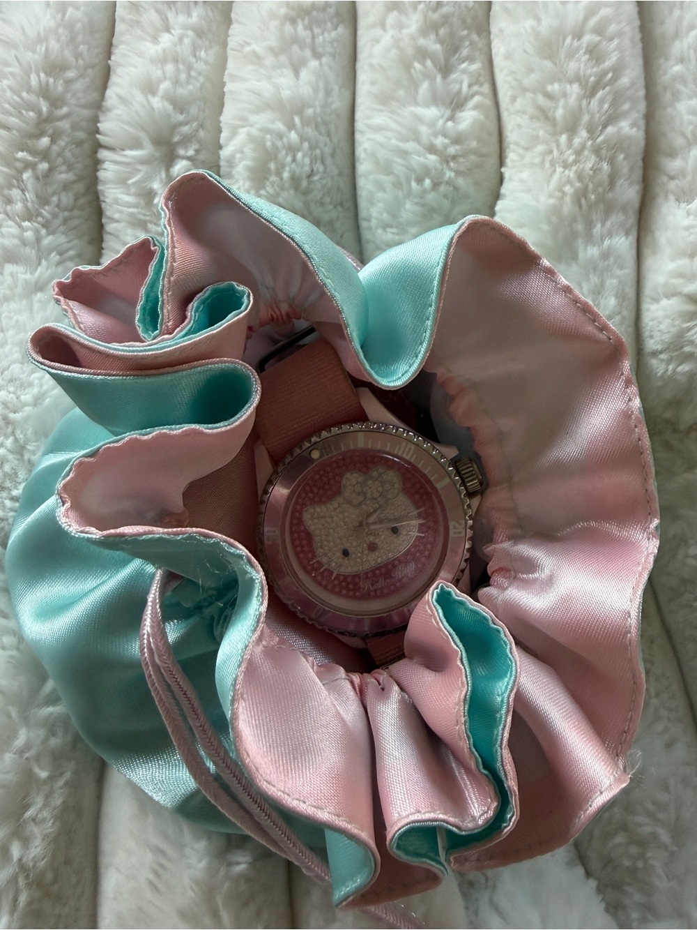 Victoria Couture Hello Kitty Watch / pink & rare - Picture 4 of 6